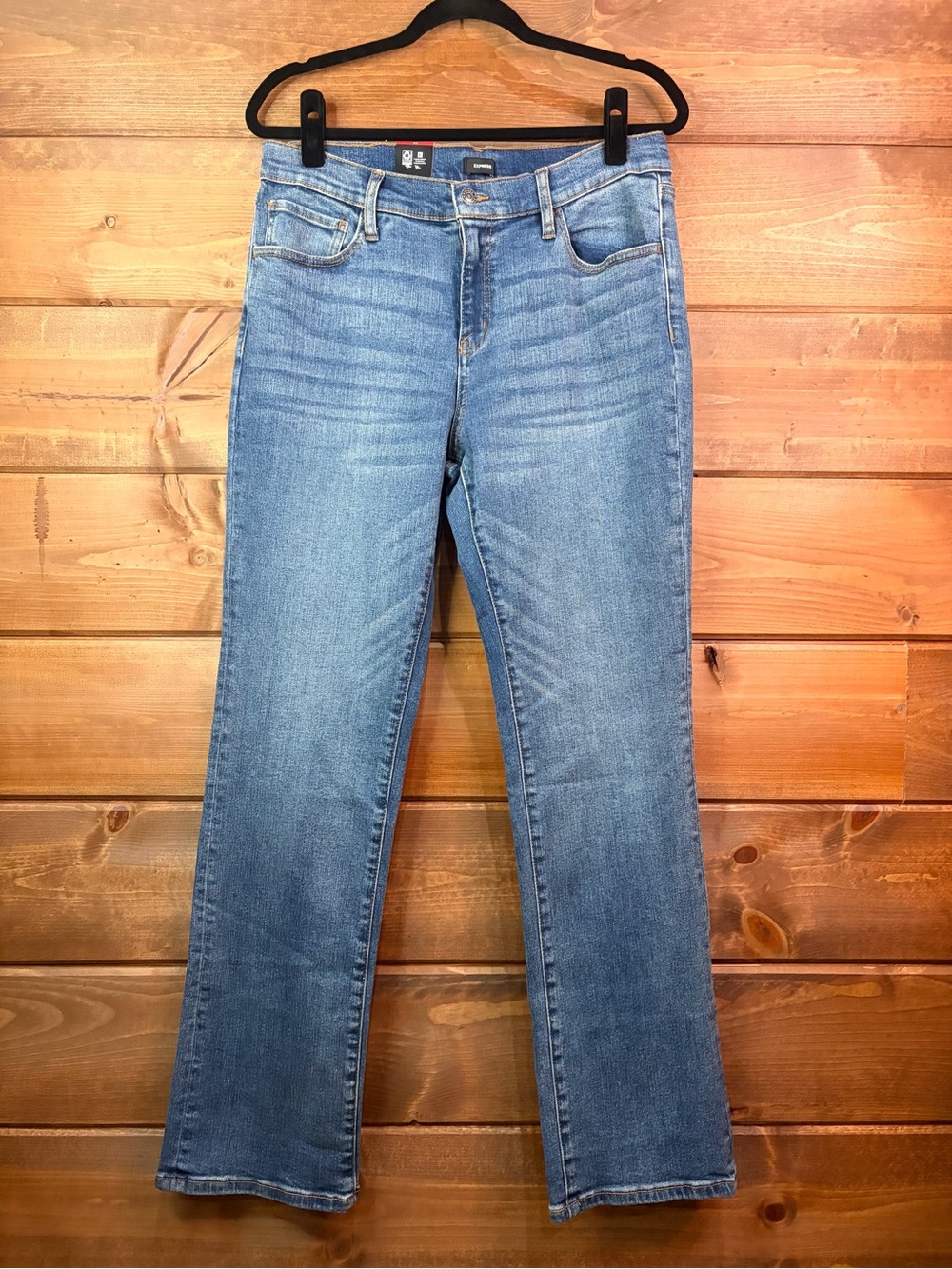 Express Women’s Light Blue Medium Wash Boot-Cut Jeans Size 14 🌸